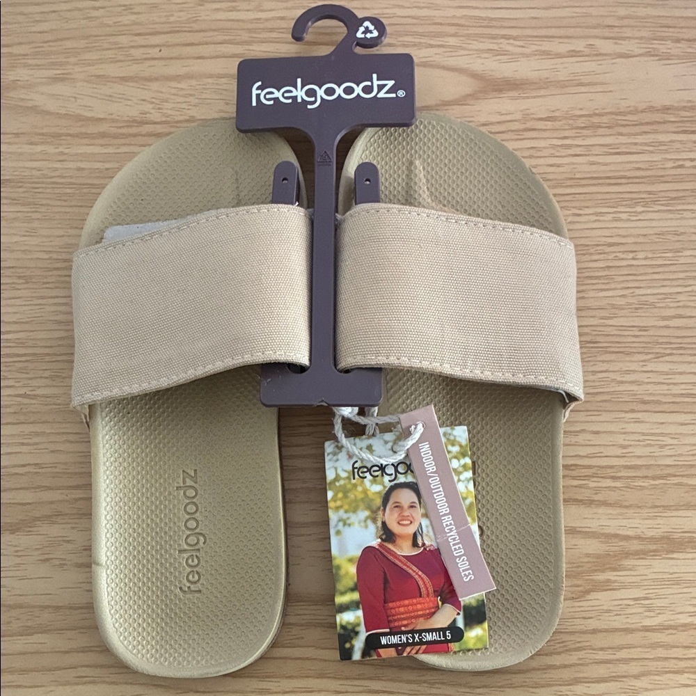 NWT Feelgoodz Ponderosa Khaki Slide Sz XS (5)